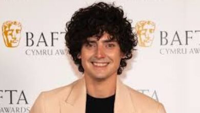 Aneurin Barnard