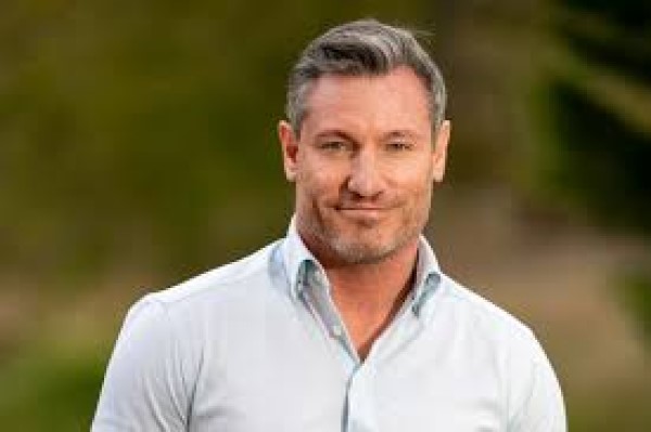 Dean Gaffney