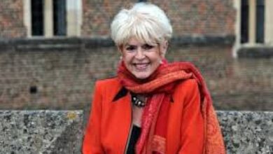 Gloria Hunniford