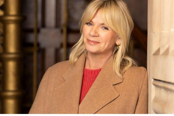 Zoe Ball Age