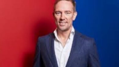 Simon Thomas