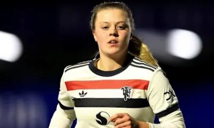 Jess Simpson footballer